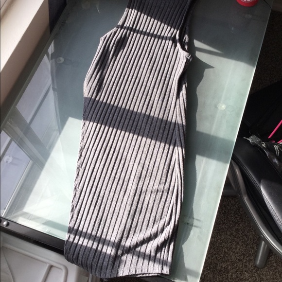 Express dress - Picture 7 of 9